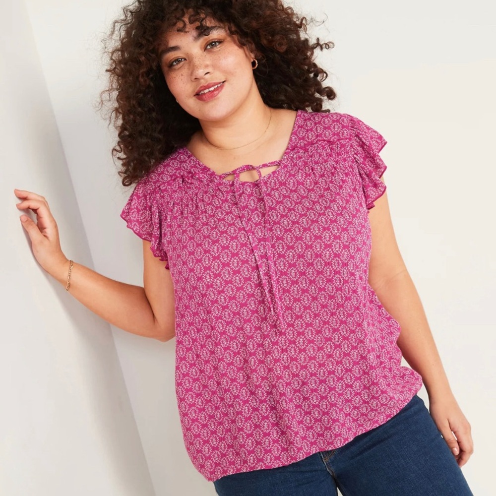 NWT Old Navy Ruffled Crinkle-Texture Tie-Front Blouse - Size: M